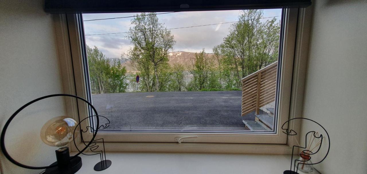 Tromsoapartment Silent Area With Nice View I Have Warm Caravan For Rent Same Place, 4 People Luaran gambar