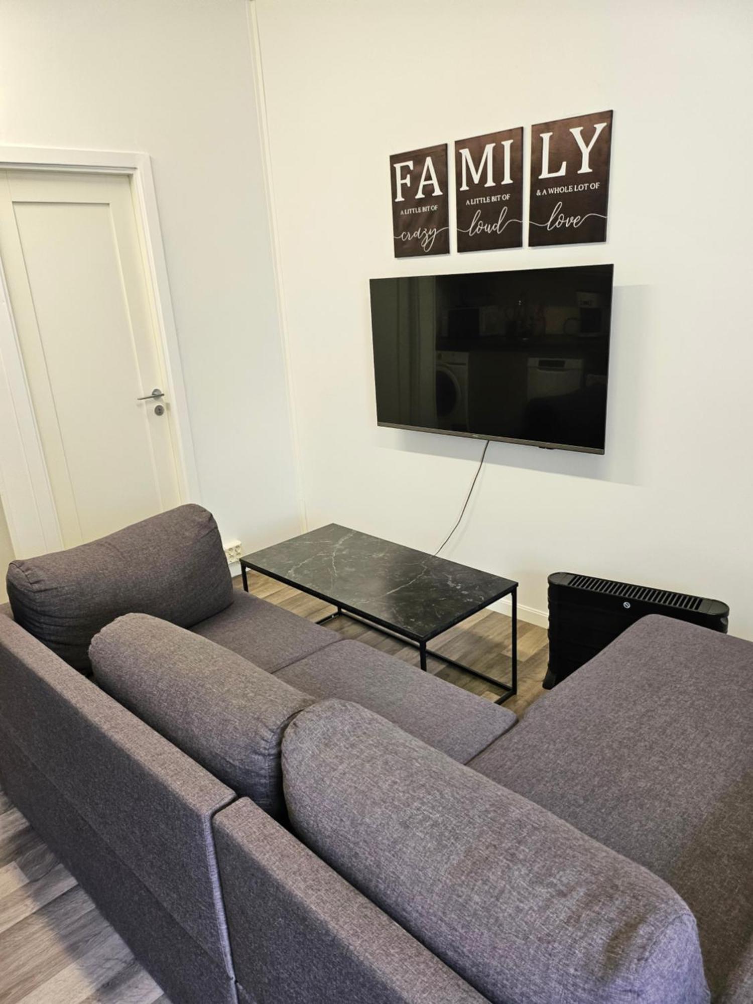Tromsoapartment Silent Area With Nice View I Have Warm Caravan For Rent Same Place, 4 People Luaran gambar